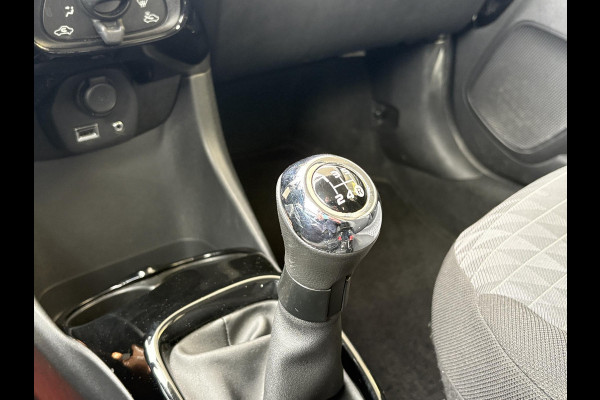 Peugeot 108 1.0 e-VTi Allure 72pk | LM Velgen | Carplay | Airco | 5-deurs |