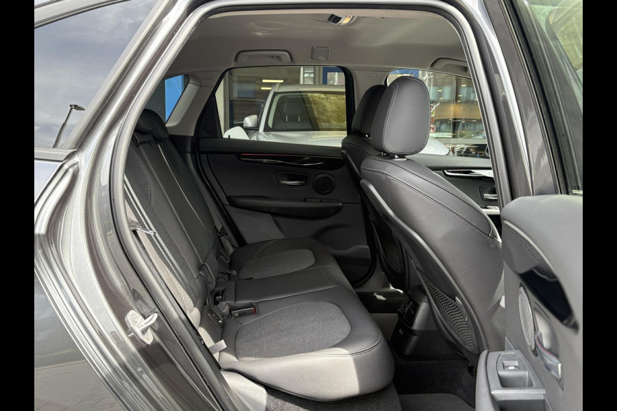 BMW 2 Serie Active Tourer 225xe iPerformance Executive | 225pk PHEV | Stoelverwarming | Camera | LED | Cruise Control |