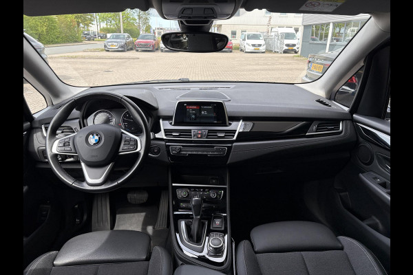 BMW 2 Serie Active Tourer 225xe iPerformance Executive | 225pk PHEV | Stoelverwarming | Camera | LED | Cruise Control |