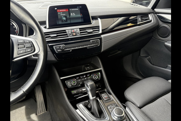 BMW 2 Serie Active Tourer 225xe iPerformance Executive | 225pk PHEV | Stoelverwarming | Camera | LED | Cruise Control |