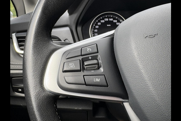 BMW 2 Serie Active Tourer 225xe iPerformance Executive | 225pk PHEV | Stoelverwarming | Camera | LED | Cruise Control |