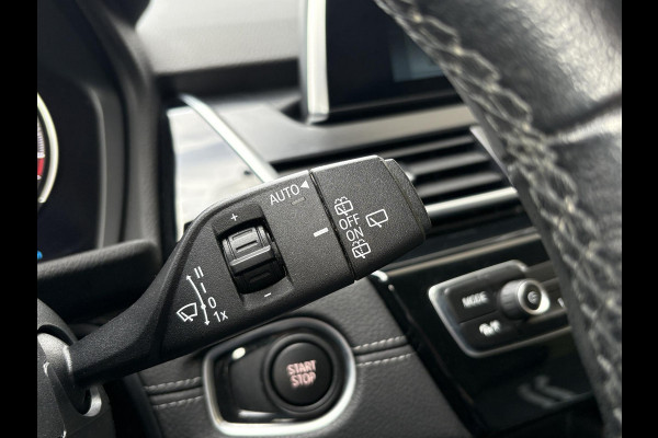 BMW 2 Serie Active Tourer 225xe iPerformance Executive | 225pk PHEV | Stoelverwarming | Camera | LED | Cruise Control |