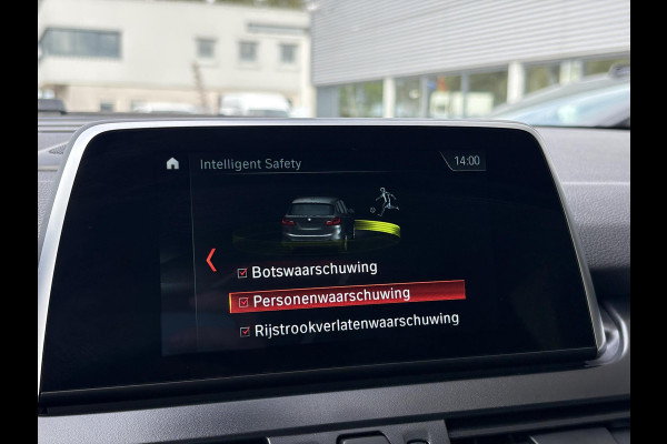 BMW 2 Serie Active Tourer 225xe iPerformance Executive | 225pk PHEV | Stoelverwarming | Camera | LED | Cruise Control |
