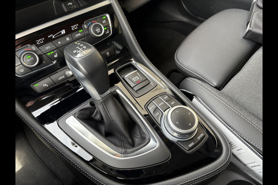 BMW 2 Serie Active Tourer 225xe iPerformance Executive | 225pk PHEV | Stoelverwarming | Camera | LED | Cruise Control |