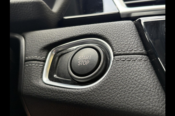 BMW 2 Serie Active Tourer 225xe iPerformance Executive | 225pk PHEV | Stoelverwarming | Camera | LED | Cruise Control |