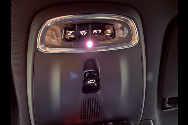Volvo V90 2.0 B4 R-Design | Panoramadak | Elektr. trekhaak | Head-Up | Camera | Harman Kardon | Adaptive cruise | Dealer onderhouden