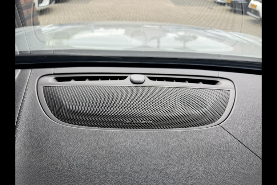 Volvo V90 2.0 B4 R-Design | Panoramadak | Elektr. trekhaak | Head-Up | Camera | Harman Kardon | Adaptive cruise | Dealer onderhouden