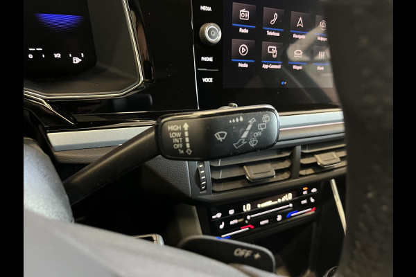 Volkswagen Polo 1.0 TSI Goal Automaat Navigatie Apple Carplay/Android Auto Parkeersensoren Adaptive Cruise Control Stoelverwarming Matrix LED koplampen Climate Control