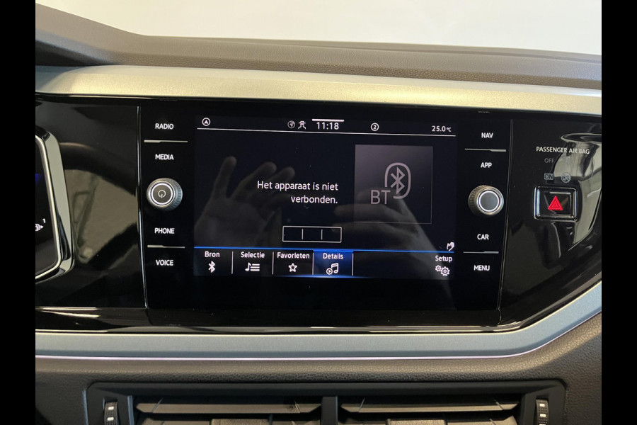 Volkswagen Polo 1.0 TSI Goal Automaat Navigatie Apple Carplay/Android Auto Parkeersensoren Adaptive Cruise Control Stoelverwarming Matrix LED koplampen Climate Control