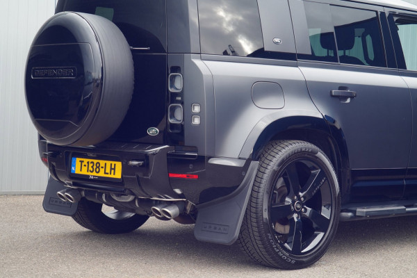 Land Rover Defender 110 5.0 P525 110 V8 / Pano / Trekhaak / Head-Up / Meridian Audio / 360 Camera / Compleet!