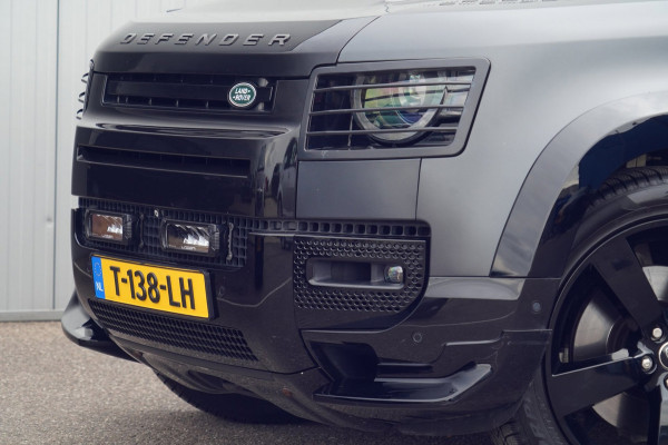 Land Rover Defender 110 5.0 P525 110 V8 / Pano / Trekhaak / Head-Up / Meridian Audio / 360 Camera / Compleet!
