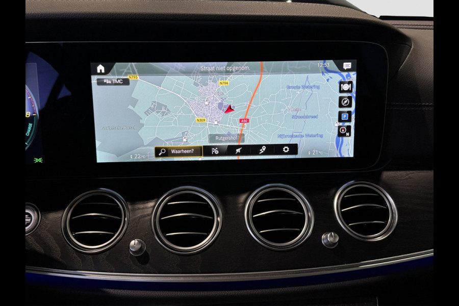 Mercedes-Benz E-Klasse Estate 300 e AMG | Pano | Trekhaak | Carplay | Sfeerverlichting | Camera | Dodehoek | 1e eigenaar
