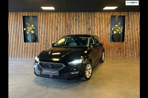 Seat Leon Sportstourer 1.0 eTSI Style Business Intense / Carplay / Sfeerverlichting / Cruise control / Parkeersensoren