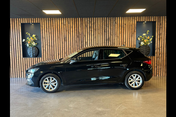 Seat Leon Sportstourer 1.0 eTSI Style Business Intense / Carplay / Sfeerverlichting / Cruise control / Parkeersensoren