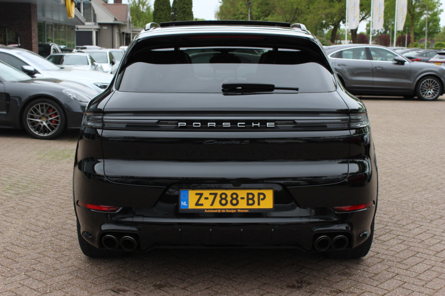 Porsche Cayenne 3.0 S E-Hybrid 519pk / Trekhaak / Panoramadak / 360Camera / Head-up / Achterasbesturing / Bose / 21'' / Luchtvering / Adaptieve Stoelen / Sportdesign+Chrono / Sportuiltaat / Stoelventilatie / Stoelverwarming 4x /