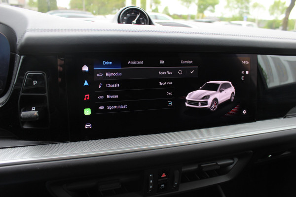 Porsche Cayenne 3.0 S E-Hybrid 519pk / Trekhaak / Panoramadak / 360Camera / Head-up / Achterasbesturing / Bose / 21'' / Luchtvering / Adaptieve Stoelen / Sportdesign+Chrono / Sportuiltaat / Stoelventilatie / Stoelverwarming 4x /