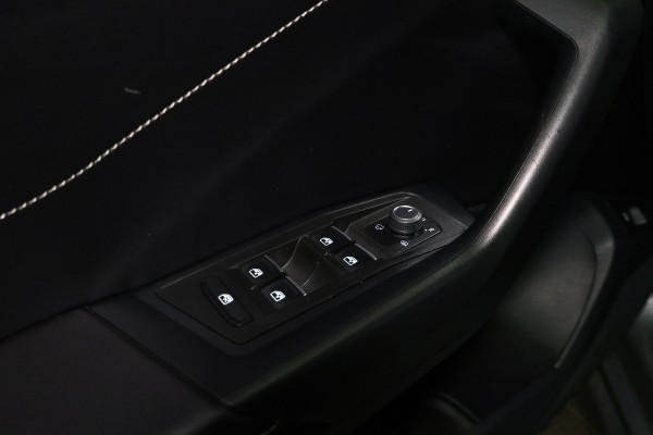 Volkswagen T-Roc 1.5 TSI Style DSG VIRTUAL CARPLAY CLIMA CAMERA PDC "23