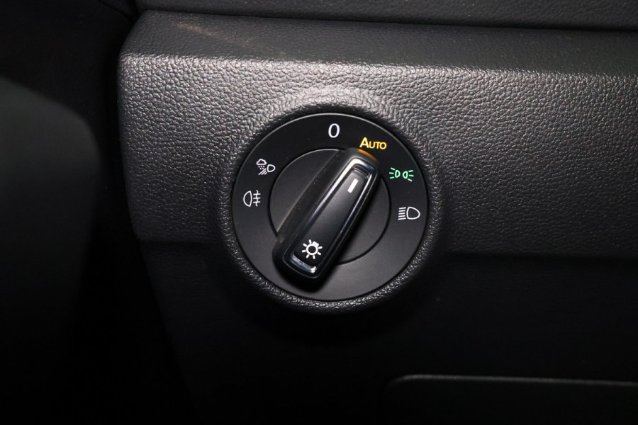 Volkswagen T-Roc 1.5 TSI Style DSG VIRTUAL CARPLAY CLIMA CAMERA PDC "23