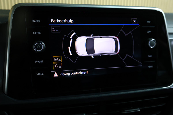 Volkswagen T-Roc 1.5 TSI Style DSG VIRTUAL CARPLAY CLIMA CAMERA PDC "23