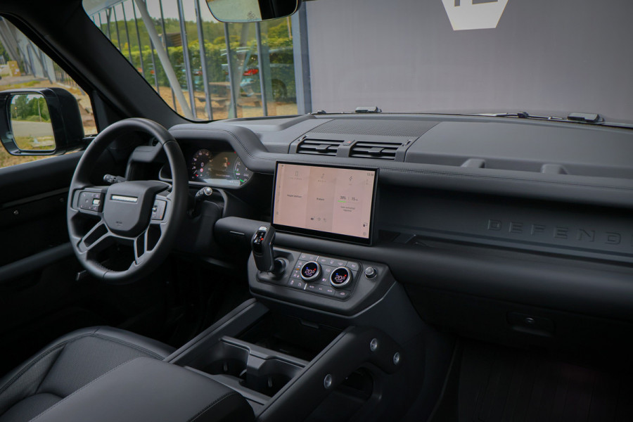 Land Rover Defender 110 2.0 P300e 110 X-Dynamic SE | STOELVERWARMING | ADATIVE CRUISE | STUURVERWARMING | PANORAMADAK | 360 CAMERA | HEAD UP |