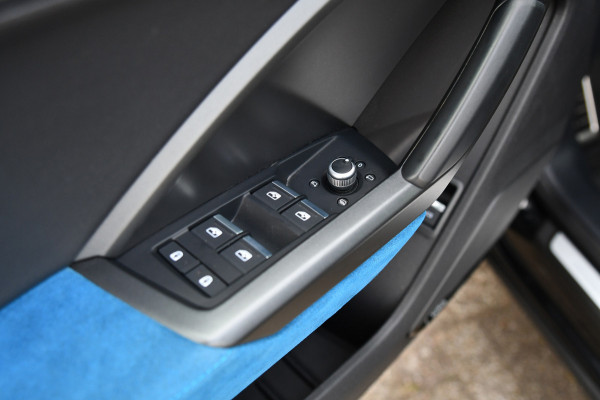 Audi Q3 Sportback 45 TFSI e 3x S-Line, Sonos. Matrix, Leder, 20", Keyless, Camera, Dodehoek, Ambient, Carplay!