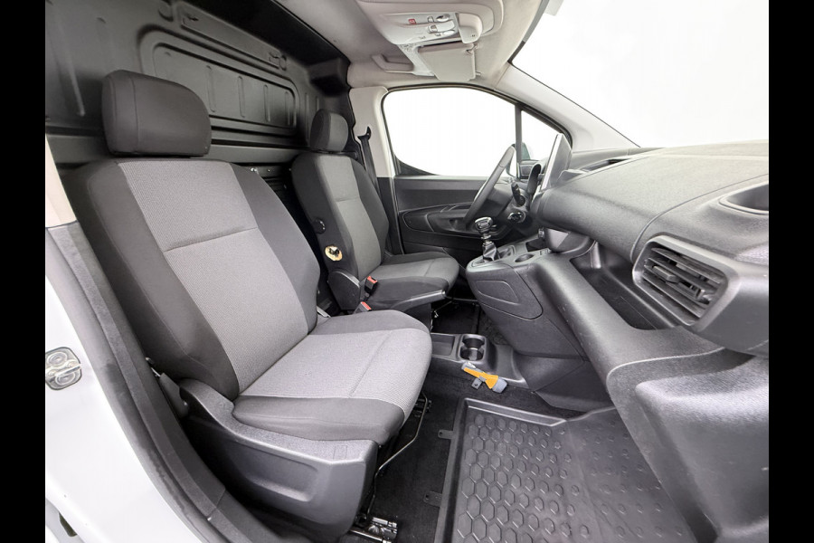 Opel Combo 1.5D 131PK L2H1 Trekhaak Euro 6 Airco Navi Camera Euro 6 Cruise Control Pdc DAB Edition Schuifdeur Betonplex Vloer Wandbetimmering 1.200KG Trekgewicht 1e Eigenaar Zeer compleet!