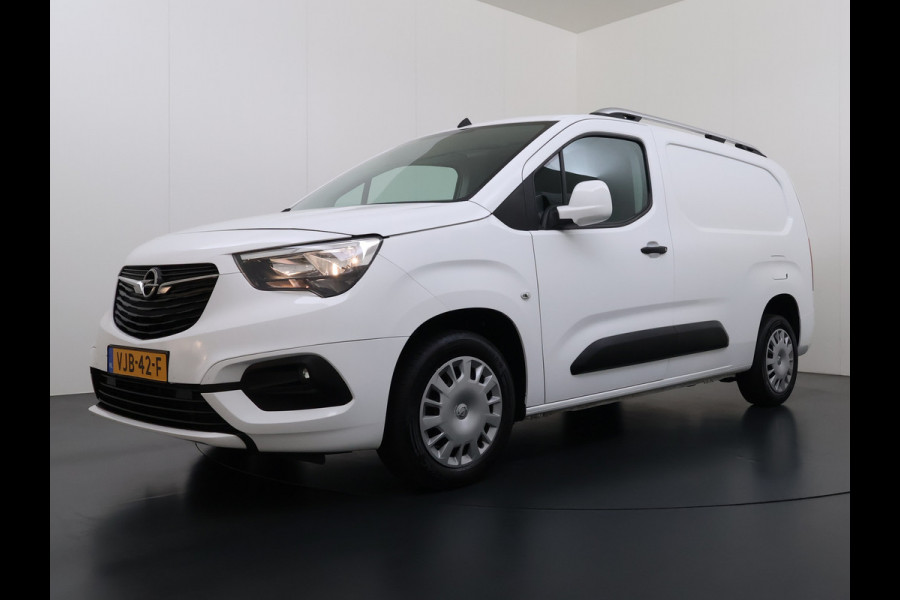 Opel Combo 1.5D 131PK L2H1 Trekhaak Euro 6 Airco Navi Camera Euro 6 Cruise Control Pdc DAB Edition Schuifdeur Betonplex Vloer Wandbetimmering 1.200KG Trekgewicht 1e Eigenaar Zeer compleet!