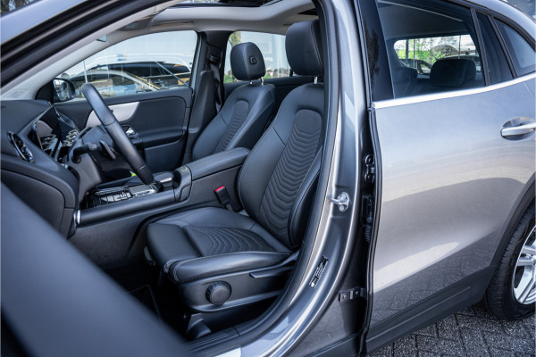 Mercedes-Benz GLA 250 e Style ** Panodak ** Trekhaak ** LED **