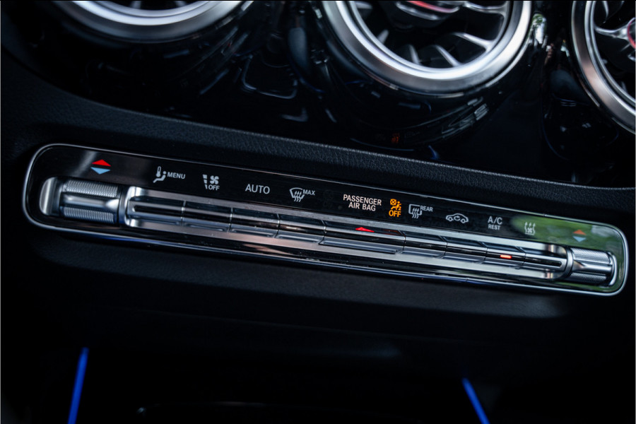 Mercedes-Benz GLA 250 e Style ** Panodak ** Trekhaak ** LED **