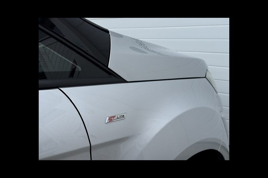 Ford EcoSport 1.0 ST-Line - Trekhaak - LED - Keyless