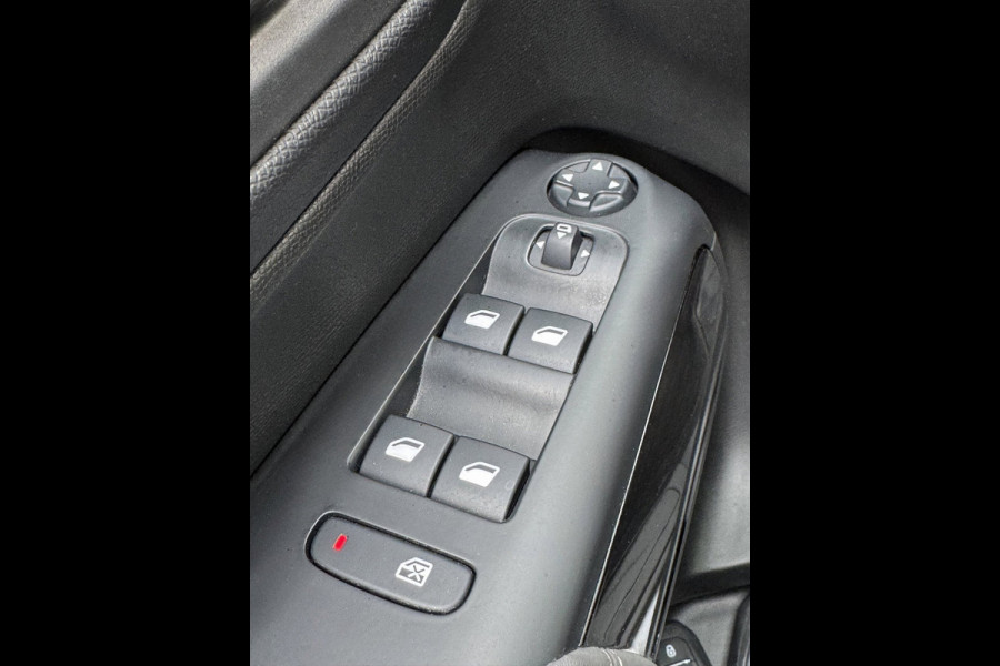 Citroën C5 Aircross 1.2 PureTech Feel - Navigatie / Apple CarPlay I Airco I LED I PDC I 59.000 KM - Dealer onderhouden