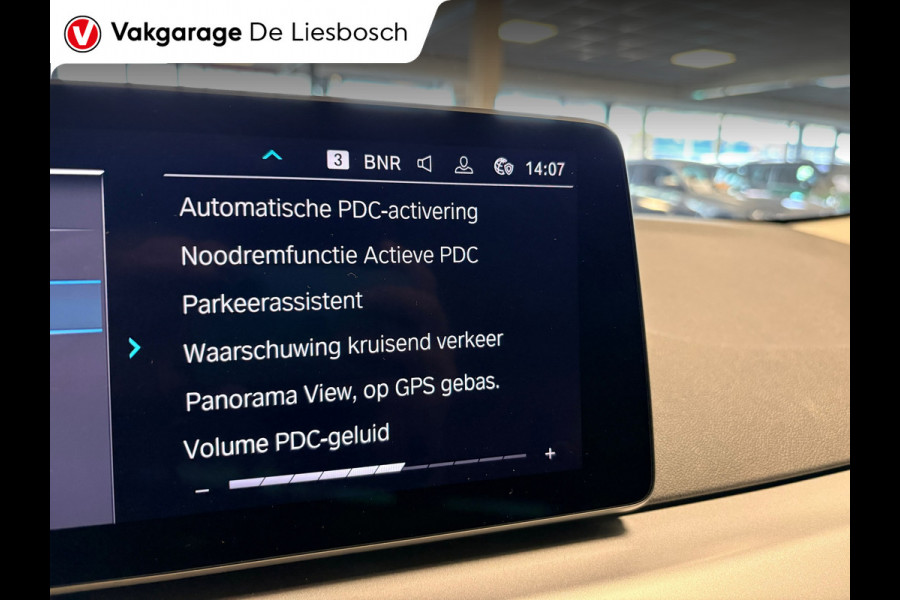 BMW 5 Serie Touring 530e Business Edition Plus / trekhaak / Leder / pdc / 360 camera/cruise Adaptive