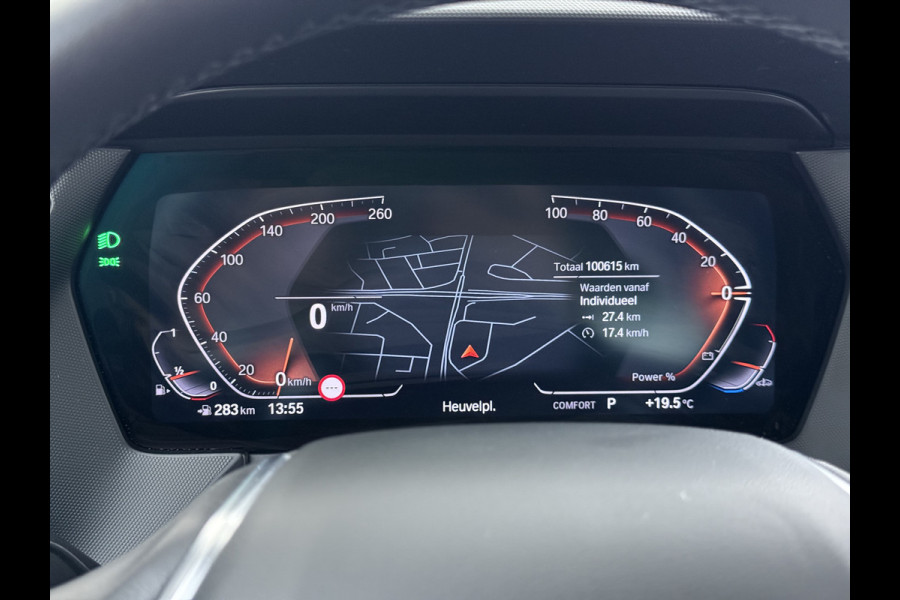 BMW 1-serie 118i AUT-7 Sport Line Apple Carplay Android Navi 1/2 Leer Live cockpit pro Shadow-line Stoelverwarming Ecc Cruise Control Pdc Bu Lmv 17" Led DAB Regen-Lichtsensor Verkeersbord detectie Rijstrooksensor Dealeronderhouden