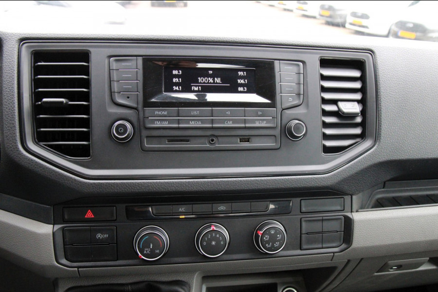 Volkswagen Crafter 35 2.0 TDI H2 DC / Pick up / open laadbak / 5 pers / Trekhaak