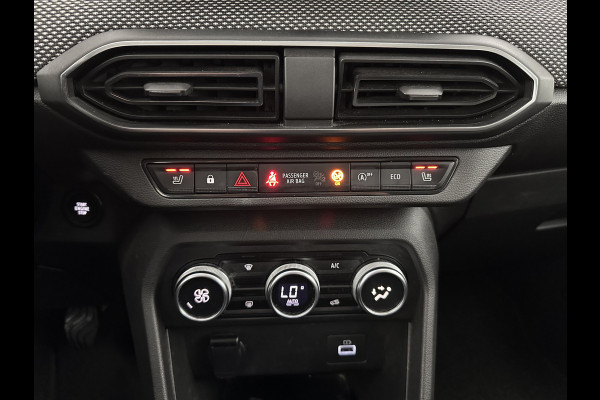 Dacia SANDERO Stepway 1.0 TCe 100 Bi-Fuel Comfort (INCL.BTW) *FULL-LED | NAVI-FULLMAP | BLINDSPOT | HEATED-COMFORTSEATS | CAMERA | KEYLESS | DAB | ECC | PDC | CRUISE*