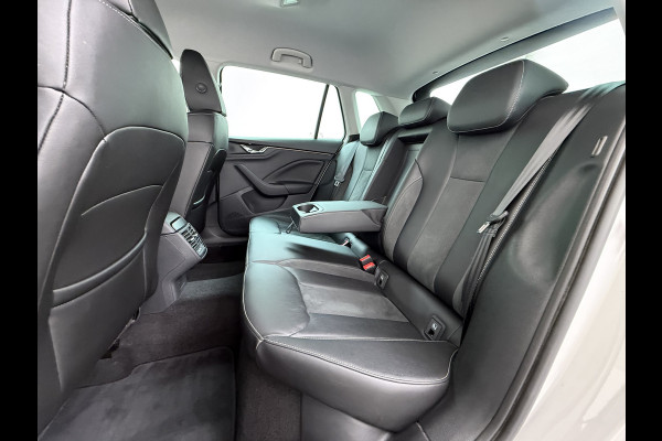 Škoda Kamiq 1.0TSI 1/2 Leder Elek.Stoel+Verwarmd Apple Camera Android Auto Navi Ecc Camera Cruise Control Pdc Business Edition Draadloze Tel.lader Lmv 16" Isofix Voorruitverwarming DAB Led 1e Eigenaar Origineel Nederlandse Auto