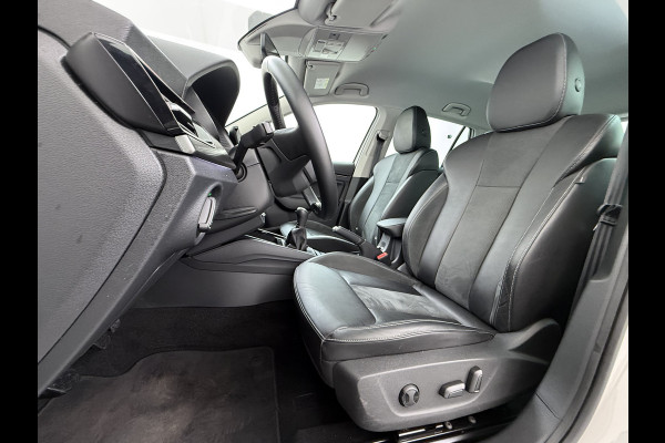 Škoda Kamiq 1.0TSI 1/2 Leder Elek.Stoel+Verwarmd Apple Camera Android Auto Navi Ecc Camera Cruise Control Pdc Business Edition Draadloze Tel.lader Lmv 16" Isofix Voorruitverwarming DAB Led 1e Eigenaar Origineel Nederlandse Auto