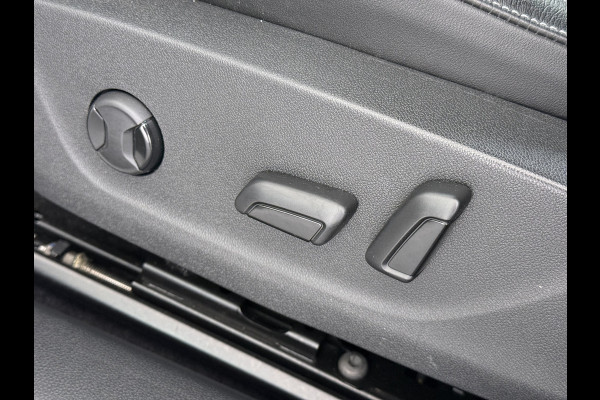 Škoda Kamiq 1.0TSI 1/2 Leder Elek.Stoel+Verwarmd Apple Camera Android Auto Navi Ecc Camera Cruise Control Pdc Business Edition Draadloze Tel.lader Lmv 16" Isofix Voorruitverwarming DAB Led 1e Eigenaar Origineel Nederlandse Auto