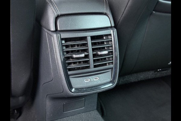 Škoda Kamiq 1.0TSI 1/2 Leder Elek.Stoel+Verwarmd Apple Camera Android Auto Navi Ecc Camera Cruise Control Pdc Business Edition Draadloze Tel.lader Lmv 16" Isofix Voorruitverwarming DAB Led 1e Eigenaar Origineel Nederlandse Auto