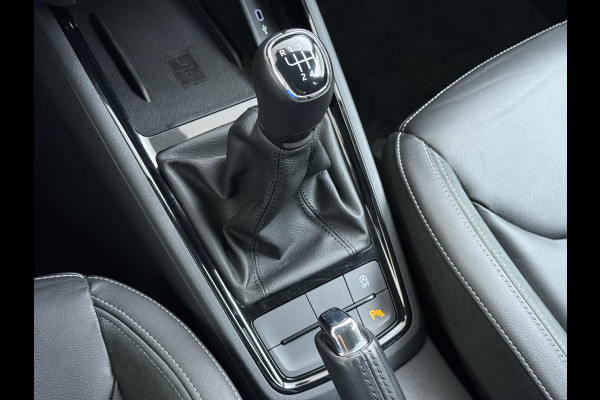 Škoda Kamiq 1.0TSI 1/2 Leder Elek.Stoel+Verwarmd Apple Camera Android Auto Navi Ecc Camera Cruise Control Pdc Business Edition Draadloze Tel.lader Lmv 16" Isofix Voorruitverwarming DAB Led 1e Eigenaar Origineel Nederlandse Auto