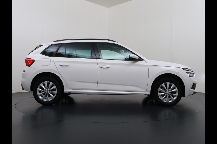 Škoda Kamiq 1.0TSI 1/2 Leder Elek.Stoel+Verwarmd Apple Camera Android Auto Navi Ecc Camera Cruise Control Pdc Business Edition Draadloze Tel.lader Lmv 16" Isofix Voorruitverwarming DAB Led 1e Eigenaar Origineel Nederlandse Auto