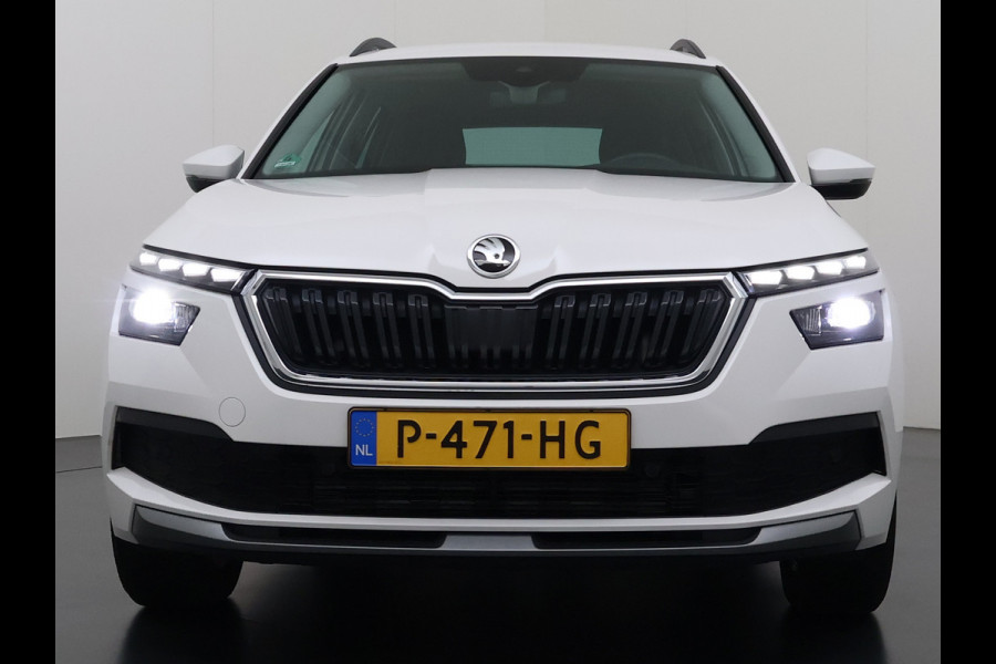 Škoda Kamiq 1.0TSI 1/2 Leder Elek.Stoel+Verwarmd Apple Camera Android Auto Navi Ecc Camera Cruise Control Pdc Business Edition Draadloze Tel.lader Lmv 16" Isofix Voorruitverwarming DAB Led 1e Eigenaar Origineel Nederlandse Auto