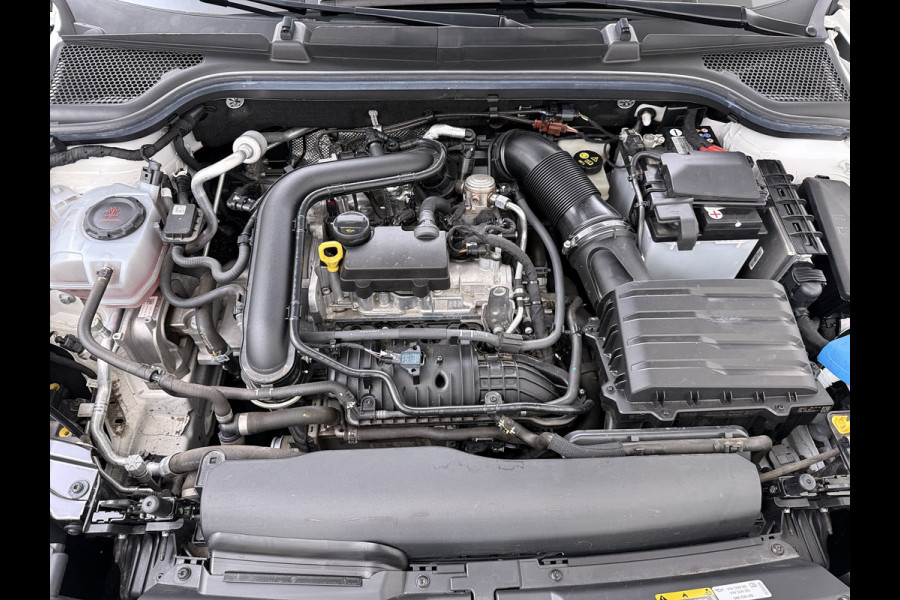 Škoda Kamiq 1.0TSI 1/2 Leder Elek.Stoel+Verwarmd Apple Camera Android Auto Navi Ecc Camera Cruise Control Pdc Business Edition Draadloze Tel.lader Lmv 16" Isofix Voorruitverwarming DAB Led 1e Eigenaar Origineel Nederlandse Auto
