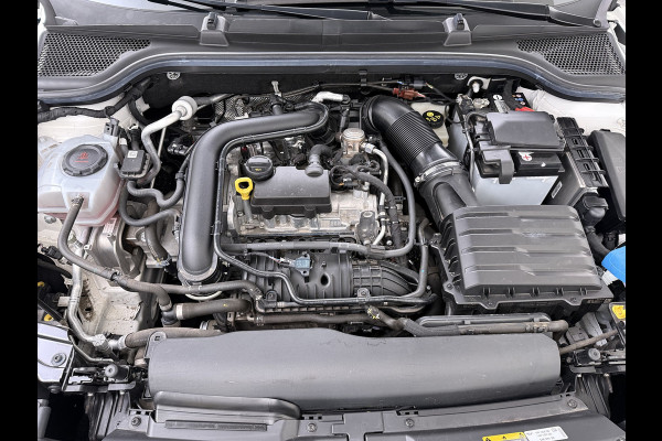 Škoda Kamiq 1.0TSI 1/2 Leder Elek.Stoel+Verwarmd Apple Camera Android Auto Navi Ecc Camera Cruise Control Pdc Business Edition Draadloze Tel.lader Lmv 16" Isofix Voorruitverwarming DAB Led 1e Eigenaar Origineel Nederlandse Auto