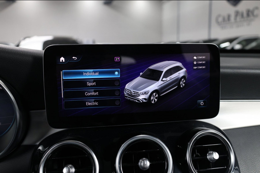 Mercedes-Benz GLC 300e 4MATIC AMG-Line Plugin-in FACELIFT/LED/VIRTUAL/SFEER/PANO/LEER+S.VERWARMING/CAM/ACC/12 MND GARANTIE!
