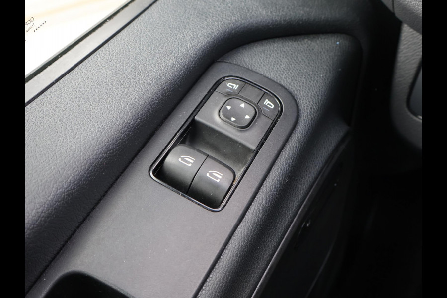 Mercedes-Benz Sprinter 316 2.2 CDI 163 PK AUT. L2H2 + WERKPL. INRICHTING | TREKHAAK 3500 KG! | STANDKACKEL | CARPLAY | CAMERA | STOELVERW. | LED