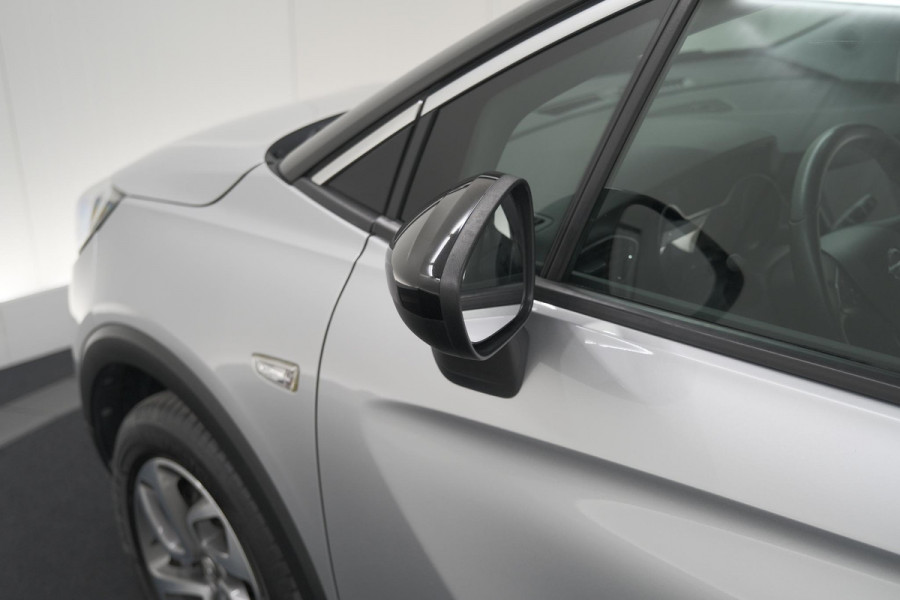 Opel Crossland X 130 Turbo Innovation | Camera | Dodehoekdetectie | Apple Carplay | Navigatie