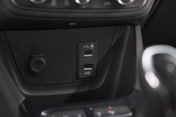 Opel Crossland X 130 Turbo Innovation | Camera | Dodehoekdetectie | Apple Carplay | Navigatie