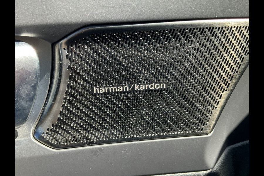 Volvo XC40 1.5 T4 Recharge R-Design Pano Leer H/K Camera Stoel/Stuurverw Led Carplay BOMVOL!