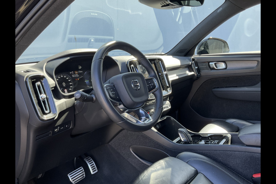 Volvo XC40 1.5 T4 Recharge R-Design Pano Leer H/K Camera Stoel/Stuurverw Led Carplay BOMVOL!